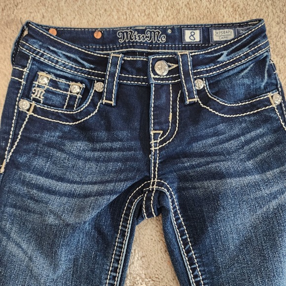 Miss Me Kids Girls Dark Wash Denim Capri Jeans Embellished Pockets Size 8 - Picture 2 of 5